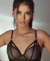 Clara Weiss +971581338939